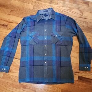 90s Van Heusen Plaid Button Down